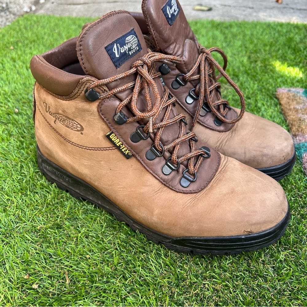 Vasque Women's Brown Hiking Boots